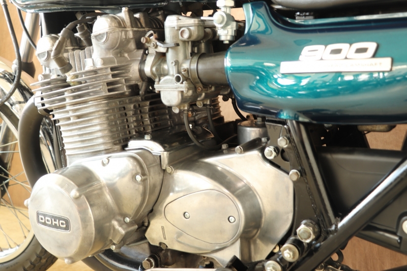 カワサキ Z1 75年式 シルバーENG. Z1Bカラー  16