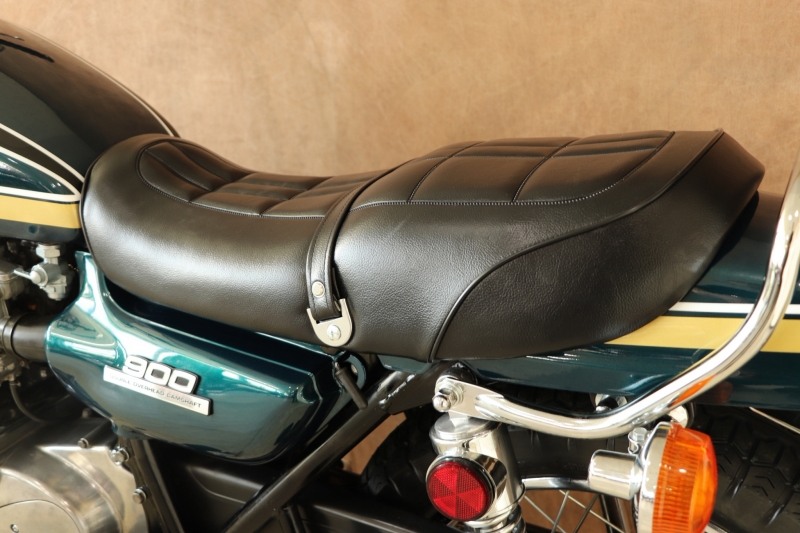 カワサキ Z1 75年式 シルバーENG. Z1Bカラー  13