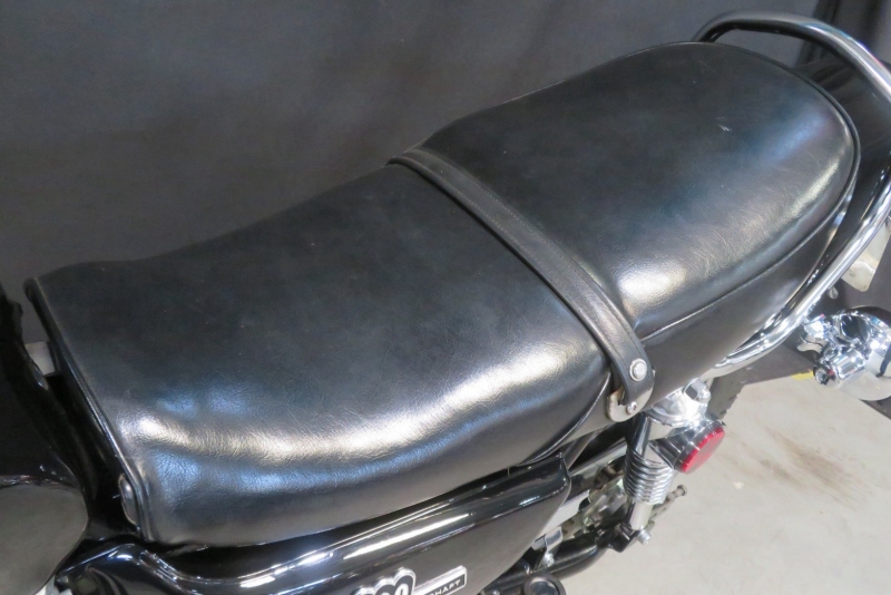 カワサキ Z1B ちょい悪BLACKスタイル LESTERキャスト 22
