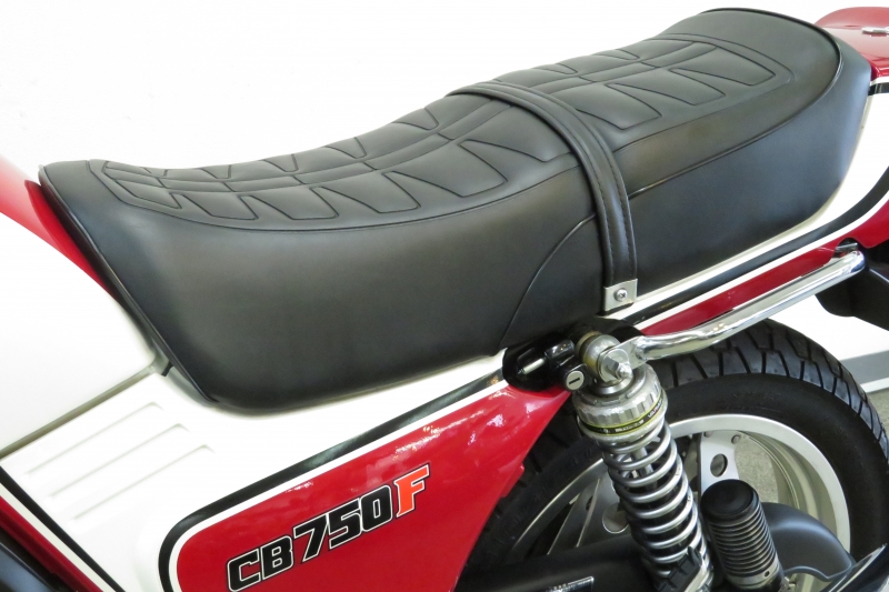ホンダ CB750F 最終型FC ノーマルコンデション 14