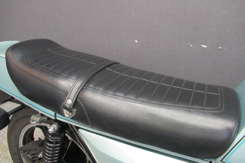 カワサキ Z1R-l  スターダストSILVER 4