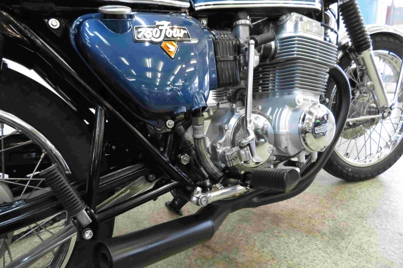 ホンダ CB750Four(K5) プラネットブルーメタリック BLACK集合管  7