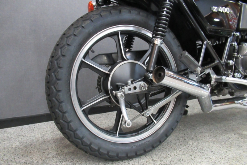 カワサキ Z400J(J1)イタリアモデル 9