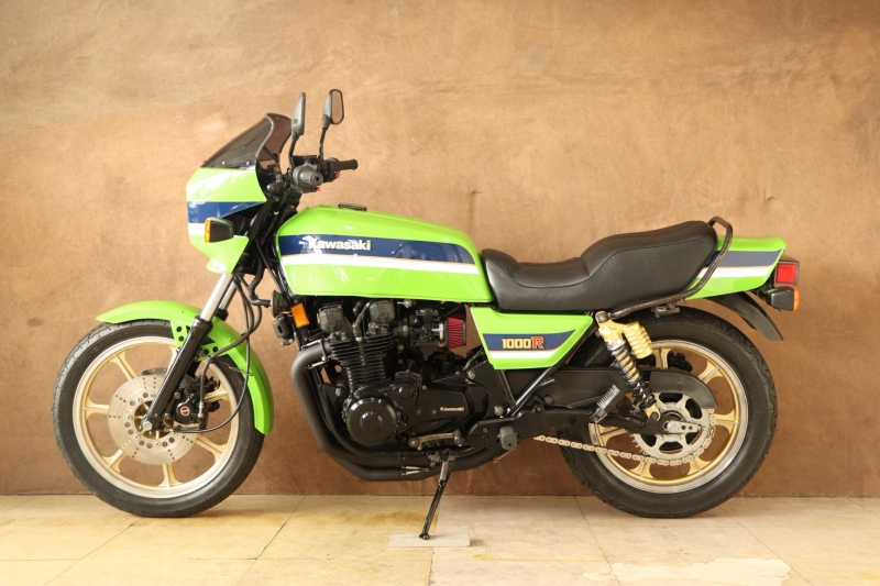 カワサキ Z1100GP KZ1000R2仕様 LIME GREEN 11