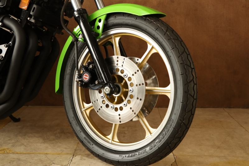 カワサキ Z1100GP KZ1000R2仕様 LIME GREEN 5