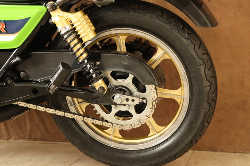 カワサキ Z1100GP KZ1000R2仕様 LIME GREEN 16