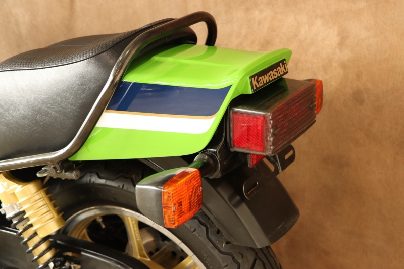 カワサキ Z1100GP KZ1000R2仕様 LIME GREEN 14