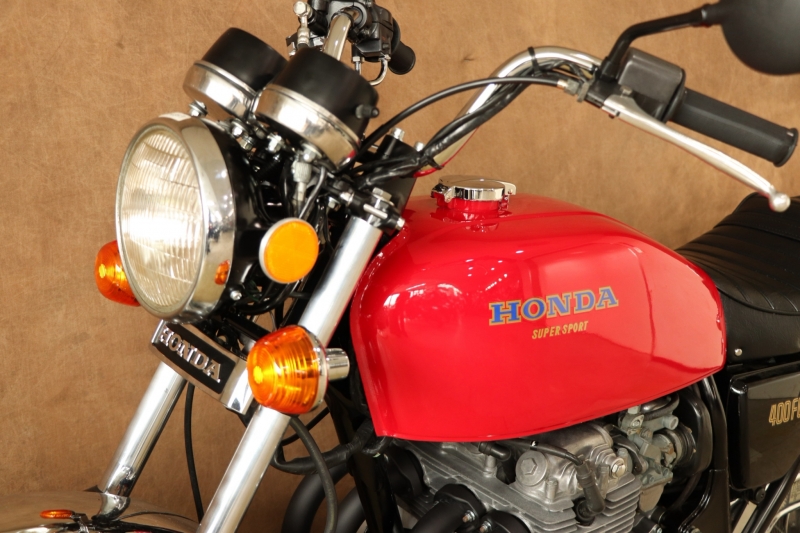 ホンダ CB400Four「フォアSTYLE」を築き上げた人気仕様 12