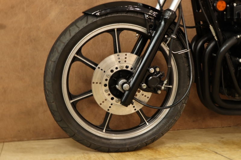 カワサキ KZ550A4(最終モデル) 新たなる時代への架け橋 15