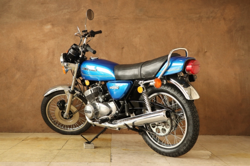 カワサキ KH250(B2) 国内物 フルノーマル 17