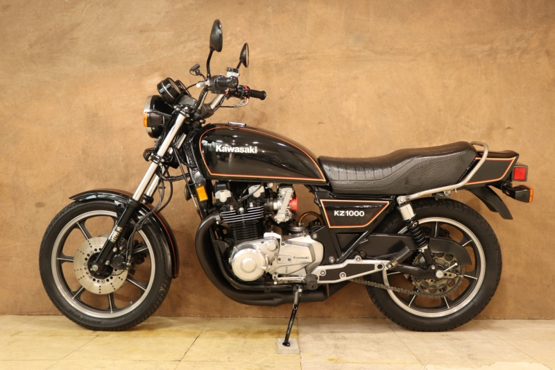 カワサキ Z1000J(J2) J2 BLACK FCRキャブ ウオタニSP2 11