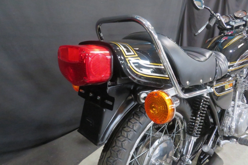 スズキ GS400 E2カスタム黒カラーNEW PAINT 変形タックロールシート 13