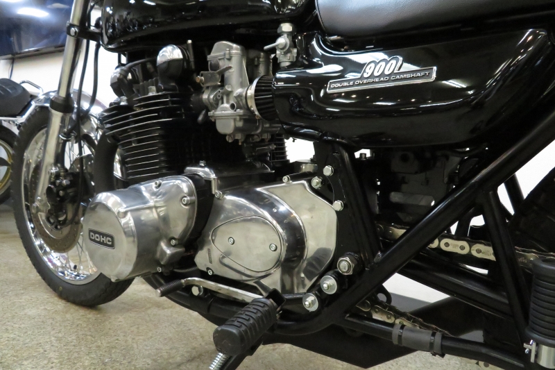カワサキ KZ1000LTD 人気の BLACK STYLE 18