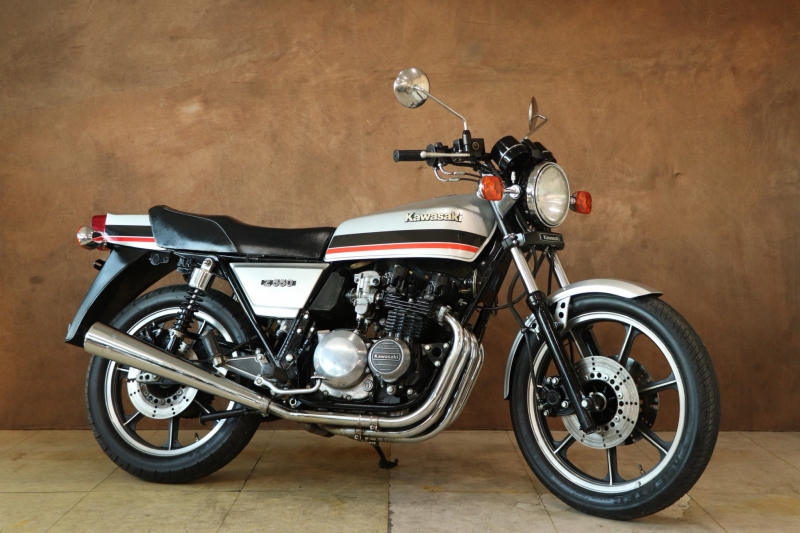 カワサキ Z550(B3) ITALIA/輸出モデル フルノーマル 1