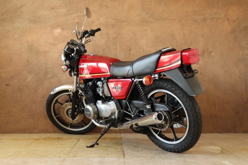 カワサキ Z550FX 国内赤虎 18