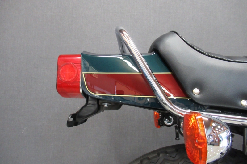 カワサキ KZ550D E4カラー 5