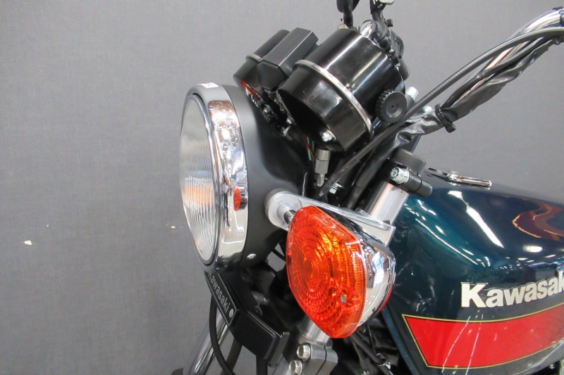 カワサキ KZ550D E4カラー 12