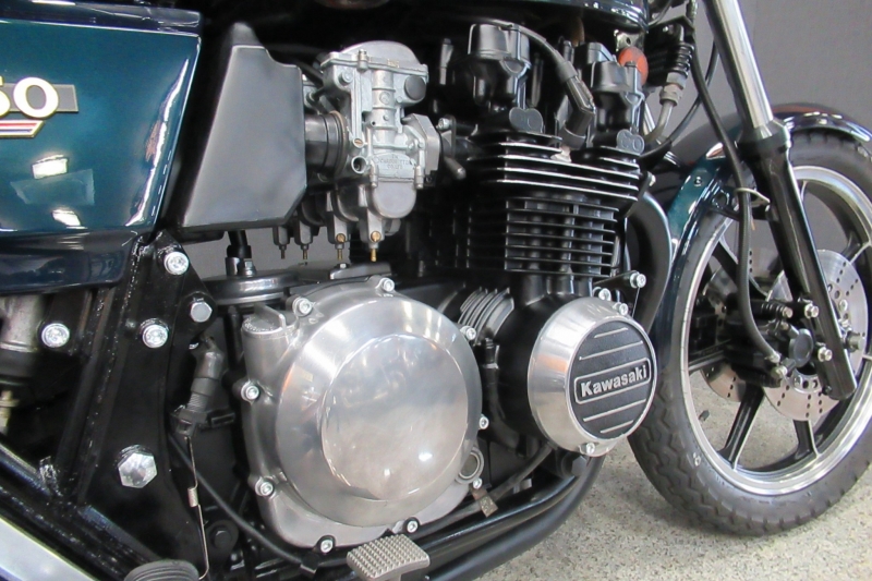 カワサキ KZ550D E4カラー 8