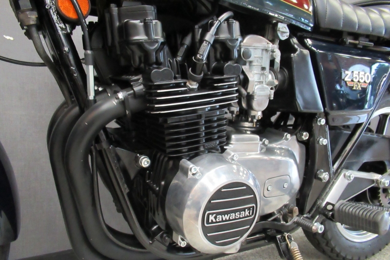 カワサキ KZ550D E4カラー 17