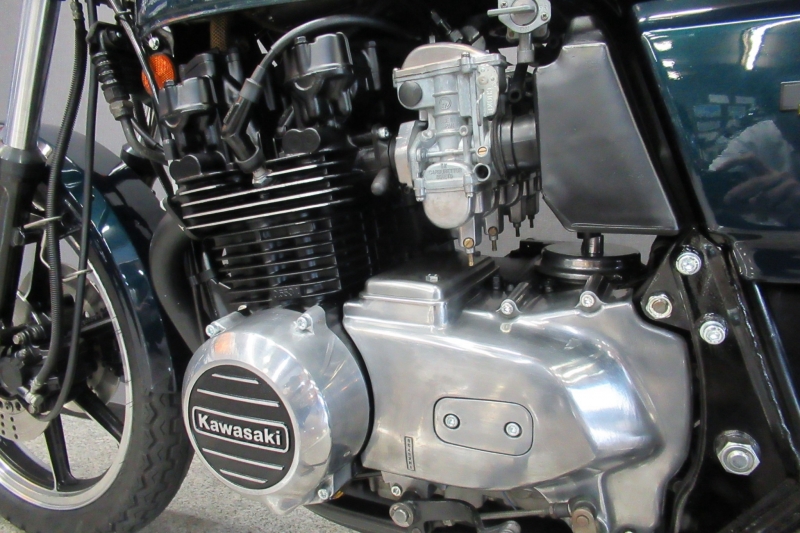 カワサキ KZ550D E4カラー 18