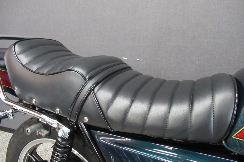 カワサキ KZ550D E4カラー 4