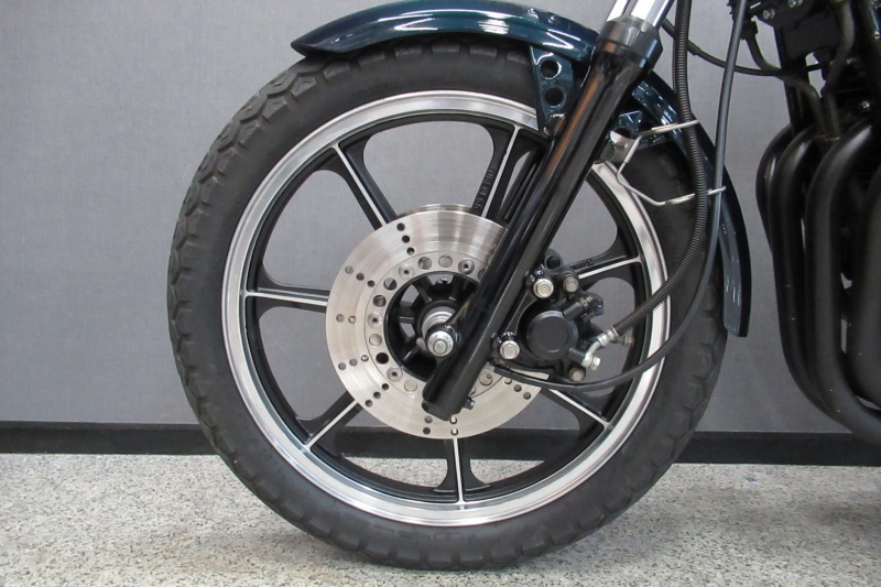 カワサキ KZ550D E4カラー 16