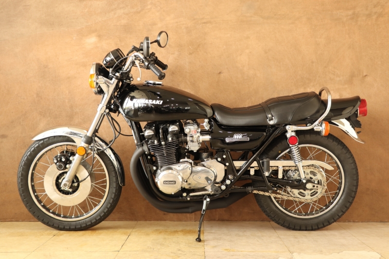 カワサキ Z1 STANDARD BLACK STYLE 11