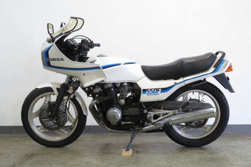 ホンダ CBX550F  国内物 インテグラ 11