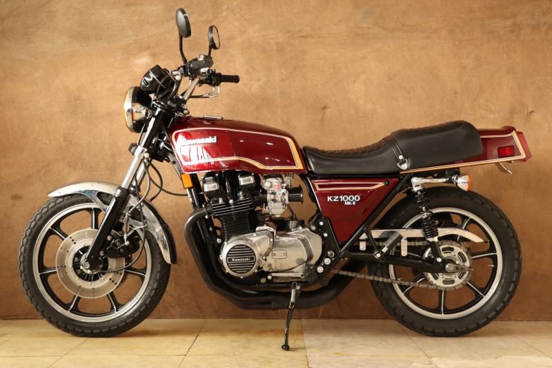 カワサキ KZ1000LTD(B3) MK-2仕様 11