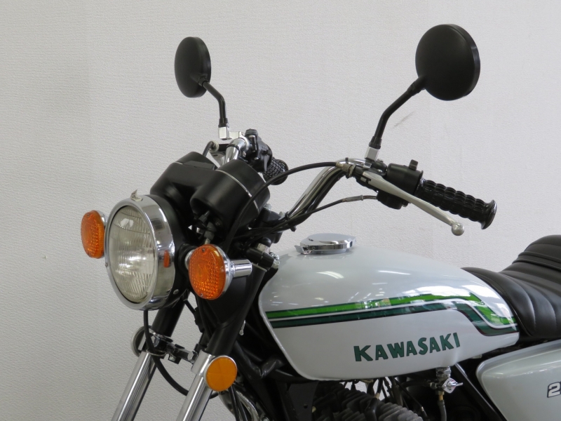 カワサキ 250SS 7