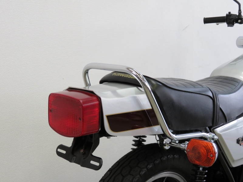 カワサキ Z400J 5