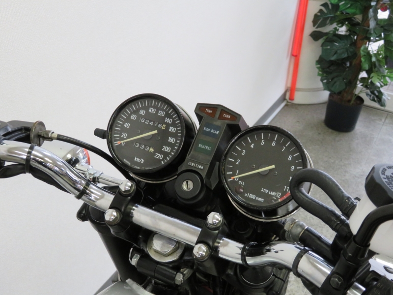 カワサキ Z400J 3