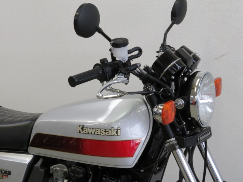 カワサキ Z400J 10