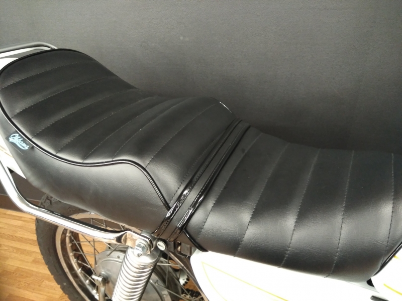 絶版車 旧車 バイク ウエマツ UEMATSU - GS400 E2白金 ブラック集合管 