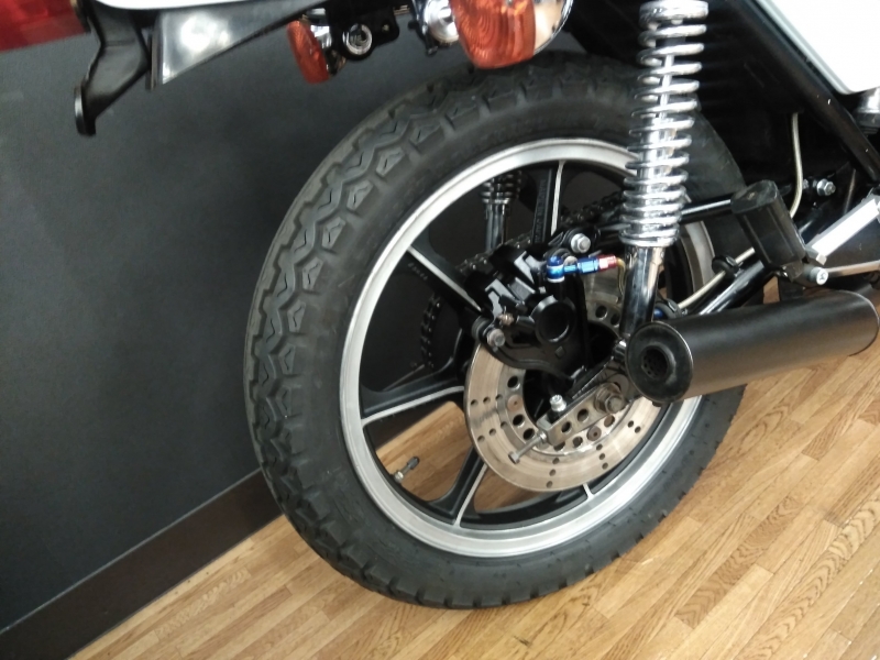カワサキ Z500(Z400FXエンジン)中型免許でOK! 前後ディスク E4豪華装備 10