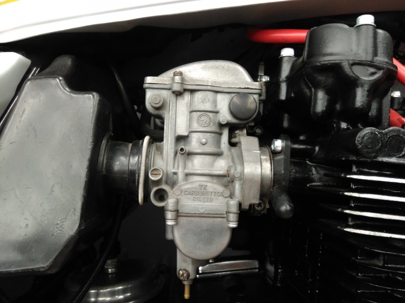 カワサキ Z500(Z400FXエンジン)中型免許でOK! 前後ディスク E4豪華装備 6